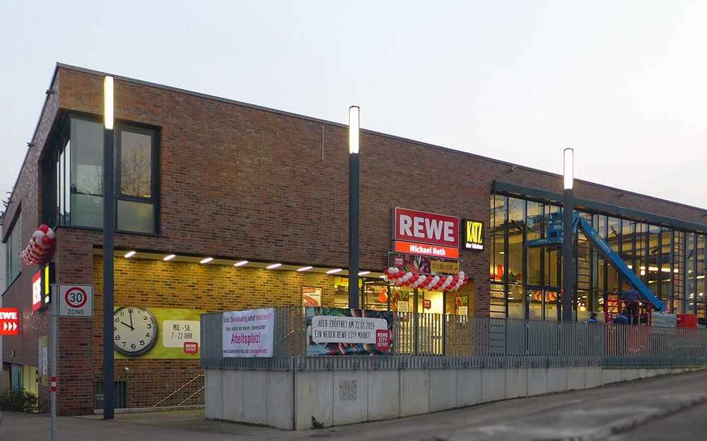 https://www.grafarchitekten.com/projekte/rewe/